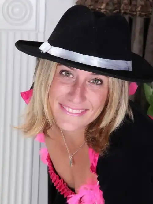 RENCONTRE PAR TELEPHONE - CHRISTIANE